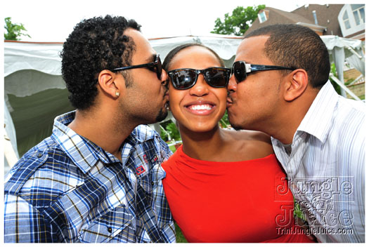 indigo_2011_jun26_pt2-003