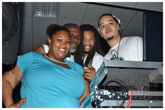 13th_annual_wear_white_may27-027