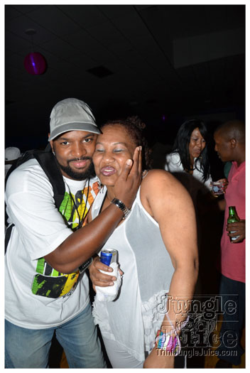 13th_annual_wear_white_may27-046