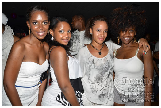 13th_annual_wear_white_may27-137