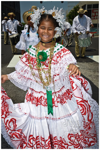 atl_carnival_parade_2012_pt1-007
