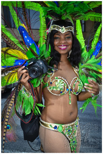 atl_carnival_parade_2012_pt1-024