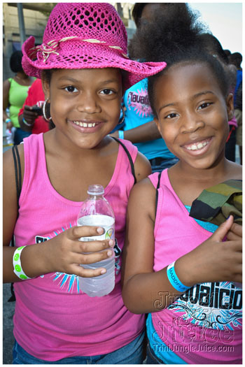 atl_carnival_parade_2012_pt1-028