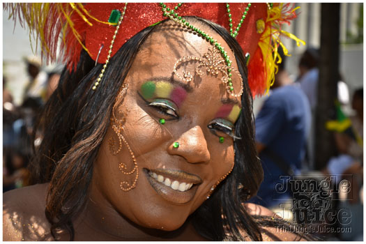 atl_carnival_parade_2012_pt1-071