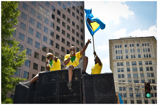 atl_carnival_parade_2012_pt1-072