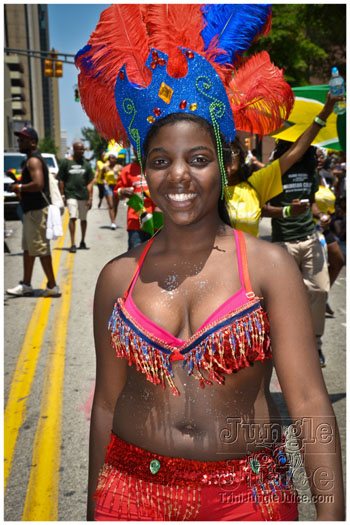 atl_carnival_parade_2012_pt1-075