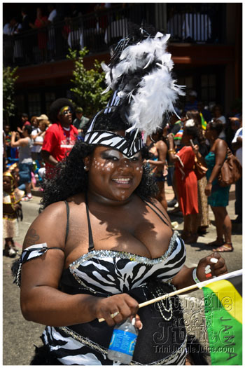 atl_carnival_parade_2012_pt1-106