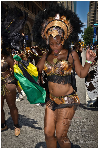 atl_carnival_parade_2012_pt1-111