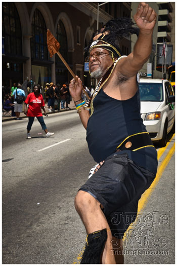 atl_carnival_parade_2012_pt1-113