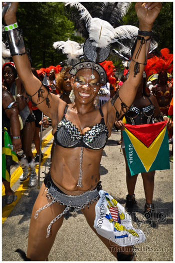 atl_carnival_parade_2012_pt2-024
