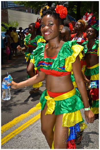 atl_carnival_parade_2012_pt2-037