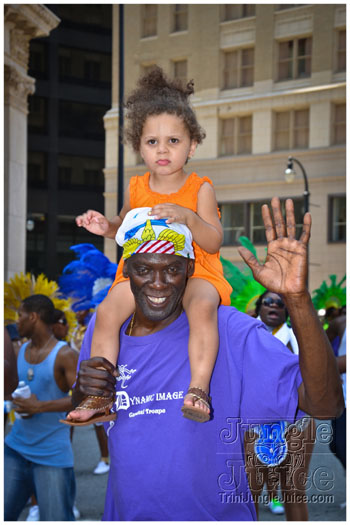 atl_carnival_parade_2012_pt2-042