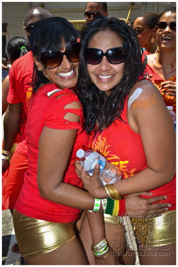 atl_carnival_parade_2012_pt2-047