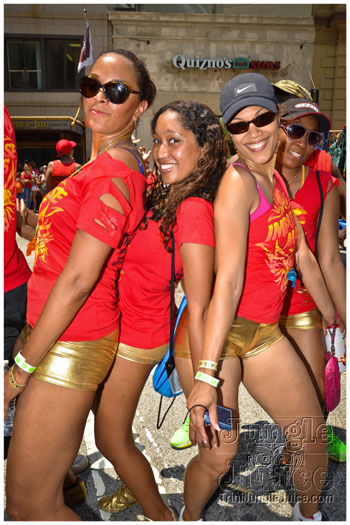 atl_carnival_parade_2012_pt2-048
