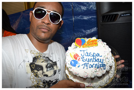 sunday_morning_may27-105