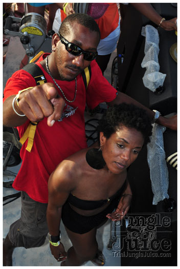 booze_cruise_2012-150