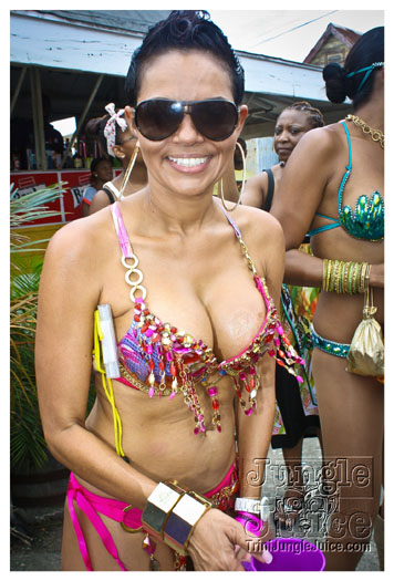 kadooment_day_2012_pt2-010
