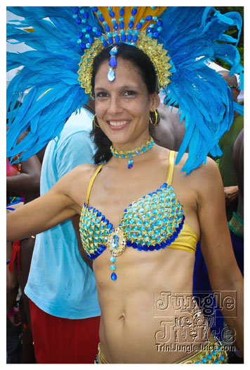 kadooment_day_2012_pt2-078