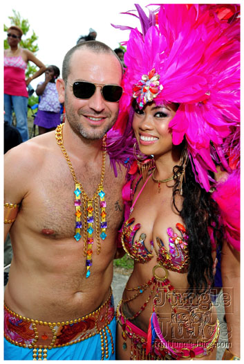kadooment_day_baje_2012-041
