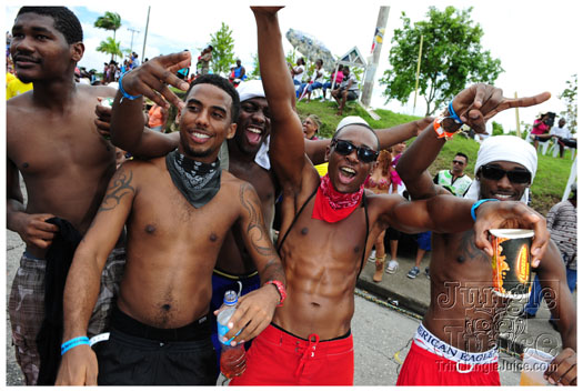 kadooment_day_baje_2012-053