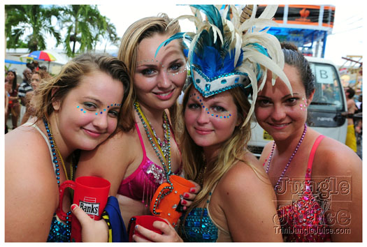 kadooment_day_blue_box_2012-000