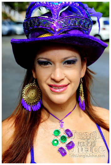 kadooment_day_blue_box_2012-004