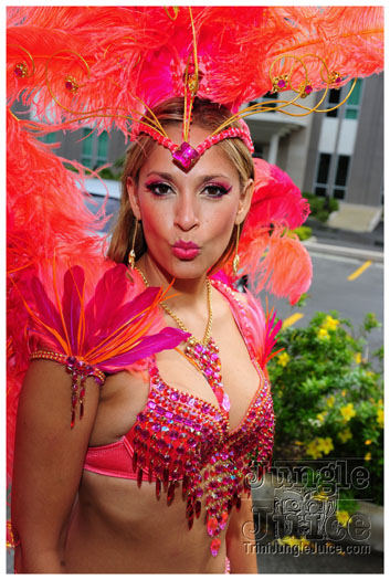 kadooment_day_blue_box_2012-005