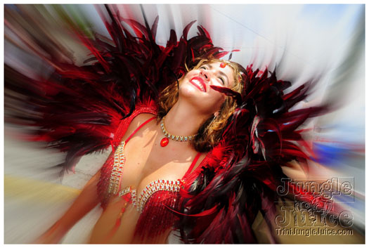 kadooment_day_blue_box_2012-012