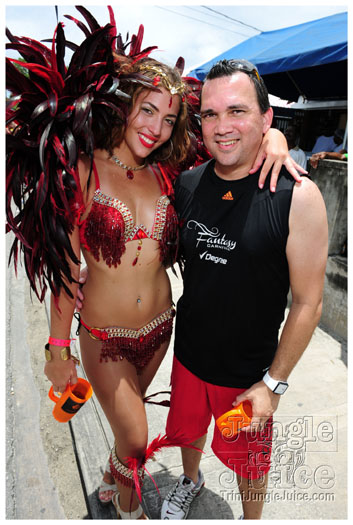 kadooment_day_blue_box_2012-014