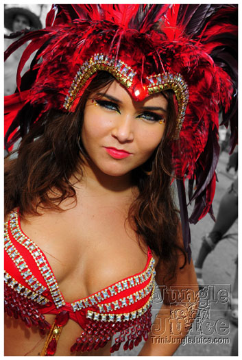 kadooment_day_blue_box_2012-022