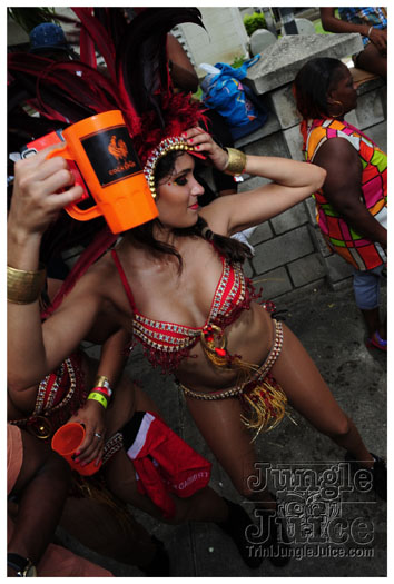 kadooment_day_blue_box_2012-032