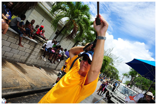 kadooment_day_blue_box_2012-036