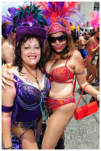 kadooment_day_blue_box_2012-044