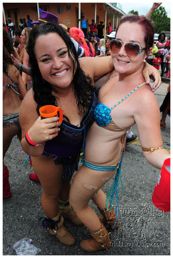 kadooment_day_blue_box_2012-049