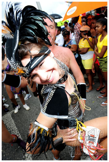 kadooment_day_blue_box_2012-056