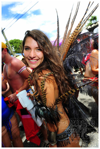 kadooment_day_blue_box_2012-079