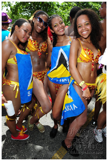 kadooment_day_blue_box_2012-080