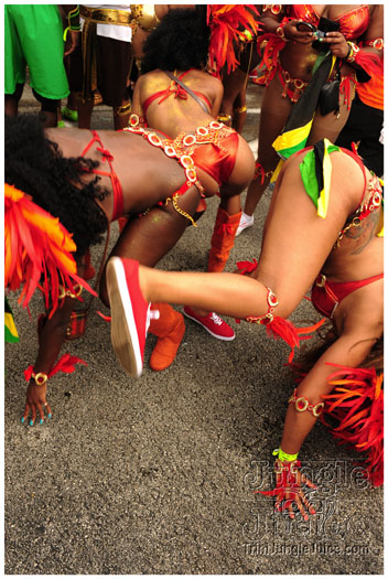 miami_carnival_2012_part2-136