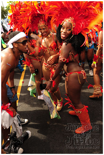 miami_carnival_2012_part2-165