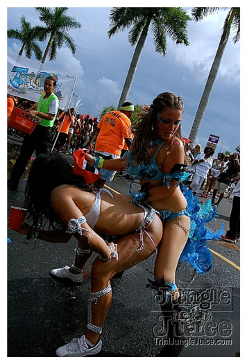 miami_carnival_2012_part6-074