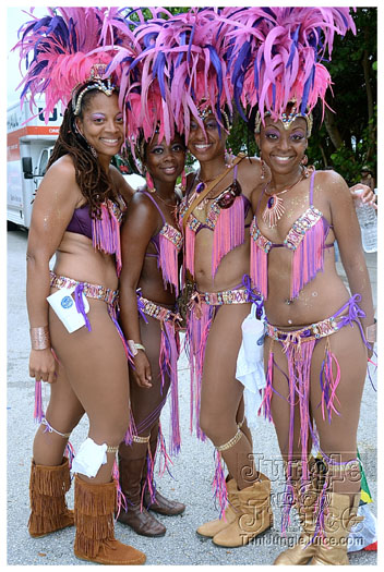 miami_carnival_2012_part6-141