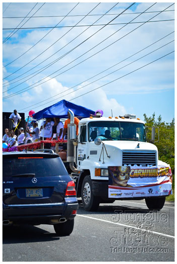 cayman_carnival_2012_part1-022