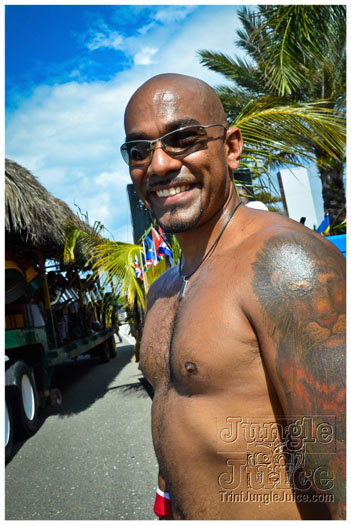 cayman_carnival_2012_part1-033