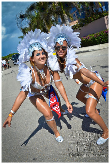 cayman_carnival_2012_part1-042