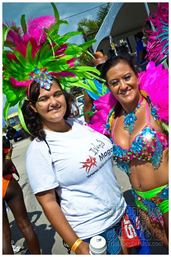 cayman_carnival_2012_part1-065