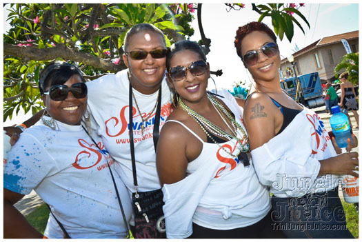 cayman_carnival_2012_part1-066