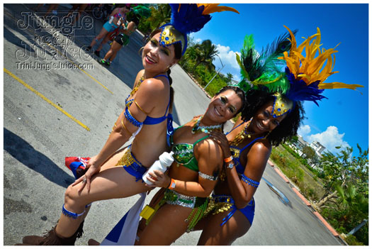 cayman_carnival_2012_part1-078