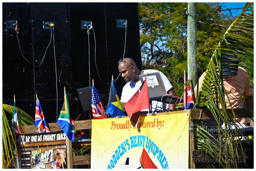 cayman_carnival_2012_part2-023