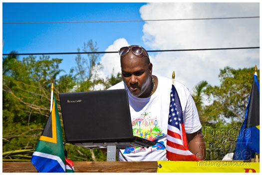 cayman_carnival_2012_part2-024