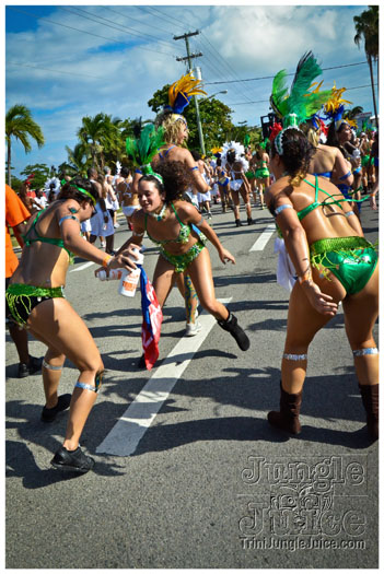 cayman_carnival_2012_part2-095
